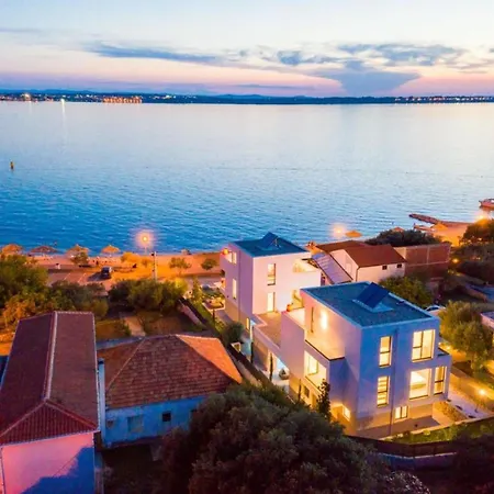 Four Seasons Врси